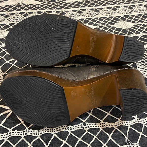 Dansko Delphina Bronze Metallic Peep Toe Heeled Clog, 39 - Picture 6 of 7